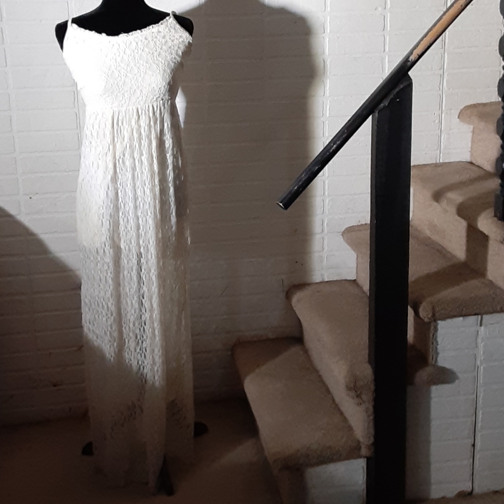 Lacey maxi dress